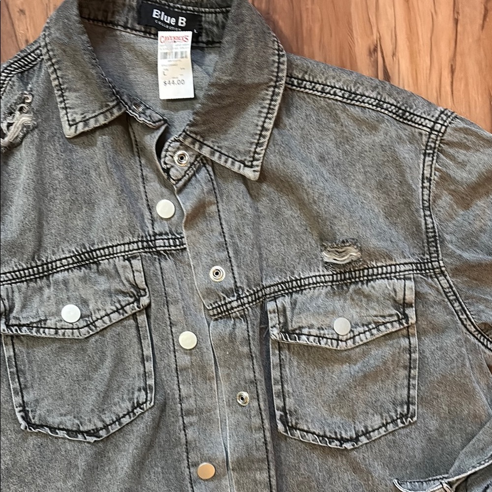 NWT Denim Buttondown - Picture 3 of 4